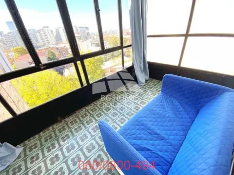 Izdavanje, četvorosoban stan, 120m², Savski Venac, Beograd - image 8