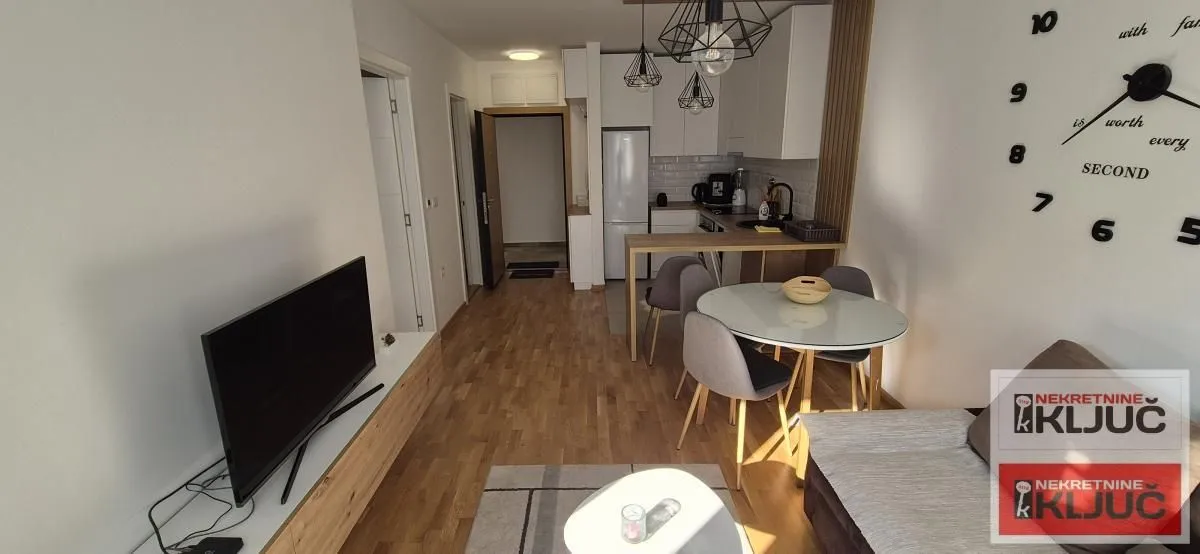Izdavanje, dvosoban stan, 40m², Liman 4, Novi Sad Sve Podlokacije