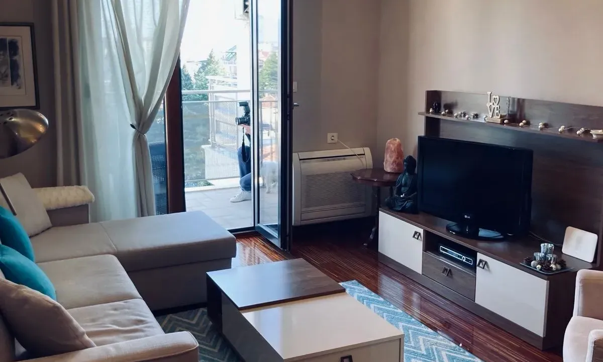 Izdavanje, dvosoban stan, 75m², Gorica C, Podgorica