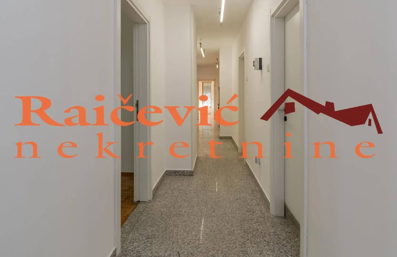 Rent, office space, 195m², Savski Venac, Beograd