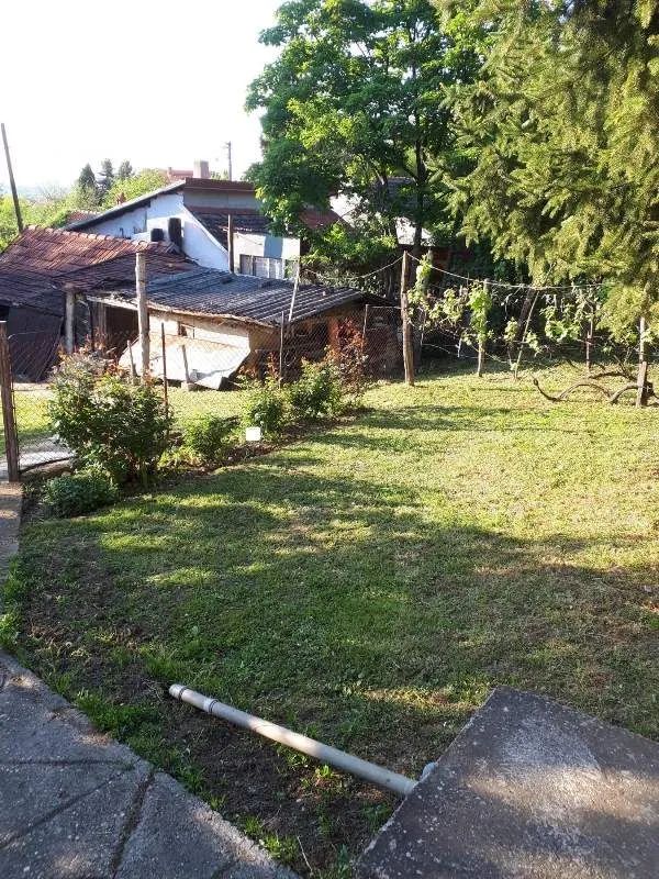 Sale, house, 38m², Voždovac Sve Podlokacije, Beograd
