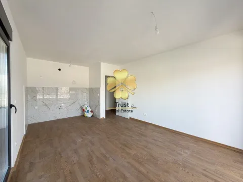 Rent, two bedroom apartment, 60m², 1 maj, Podgorica - image 2