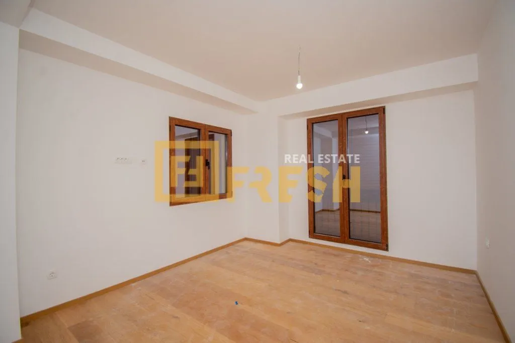 Rent, four bedroom apartment, 150m², Centar, Podgorica