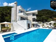 Sale, house, 323m², Đenovići, Herceg Novi - image 1
