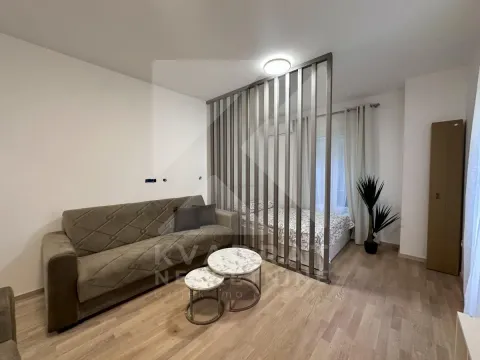Izdavanje, garsonjera, 37m², Momišići, Podgorica - image 2
