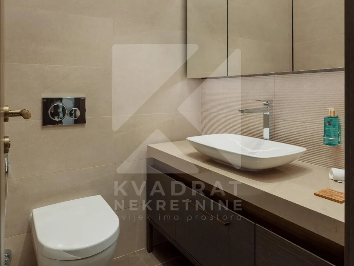 Prodaja, jednosoban stan, 79m², Portonovi, Herceg Novi