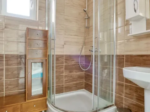 Sale, two bedroom apartment, 60m², Petrovac, Budva - image 20