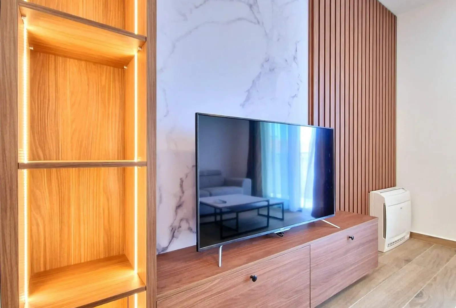 Sale, one bedroom apartment, 53m², Podkošljun, Budva