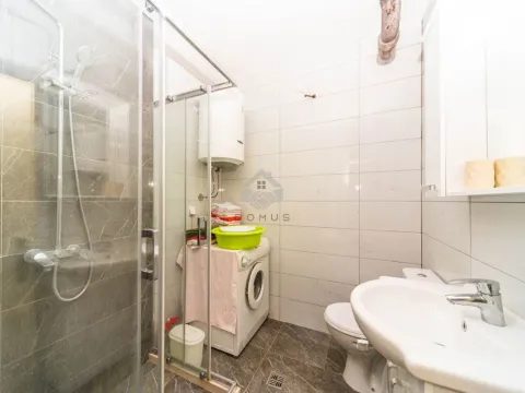 Rent, two bedroom apartment, 60m², Autobuska stanica, Podgorica - image 9