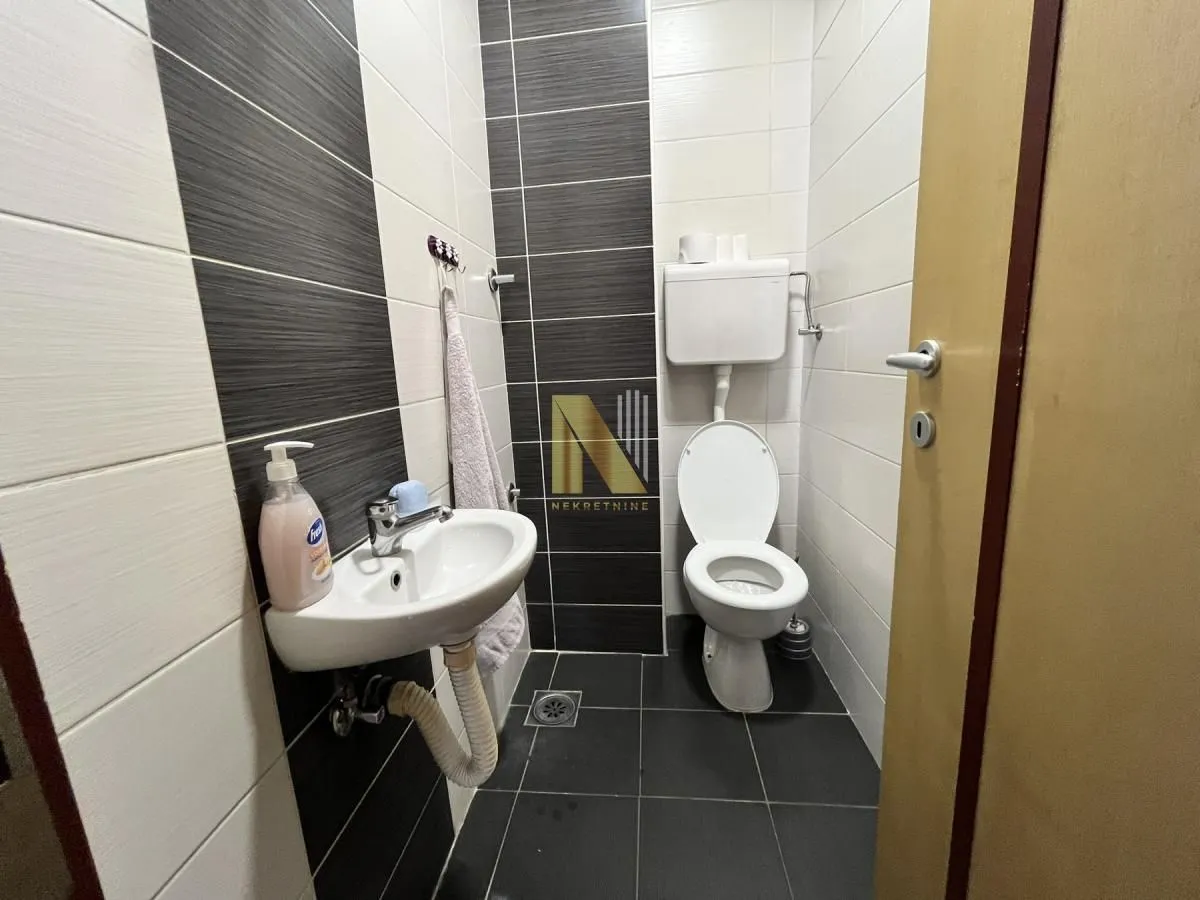 Prodaja, stan, 120m², Nova Detelinara, Novi Sad Sve Podlokacije