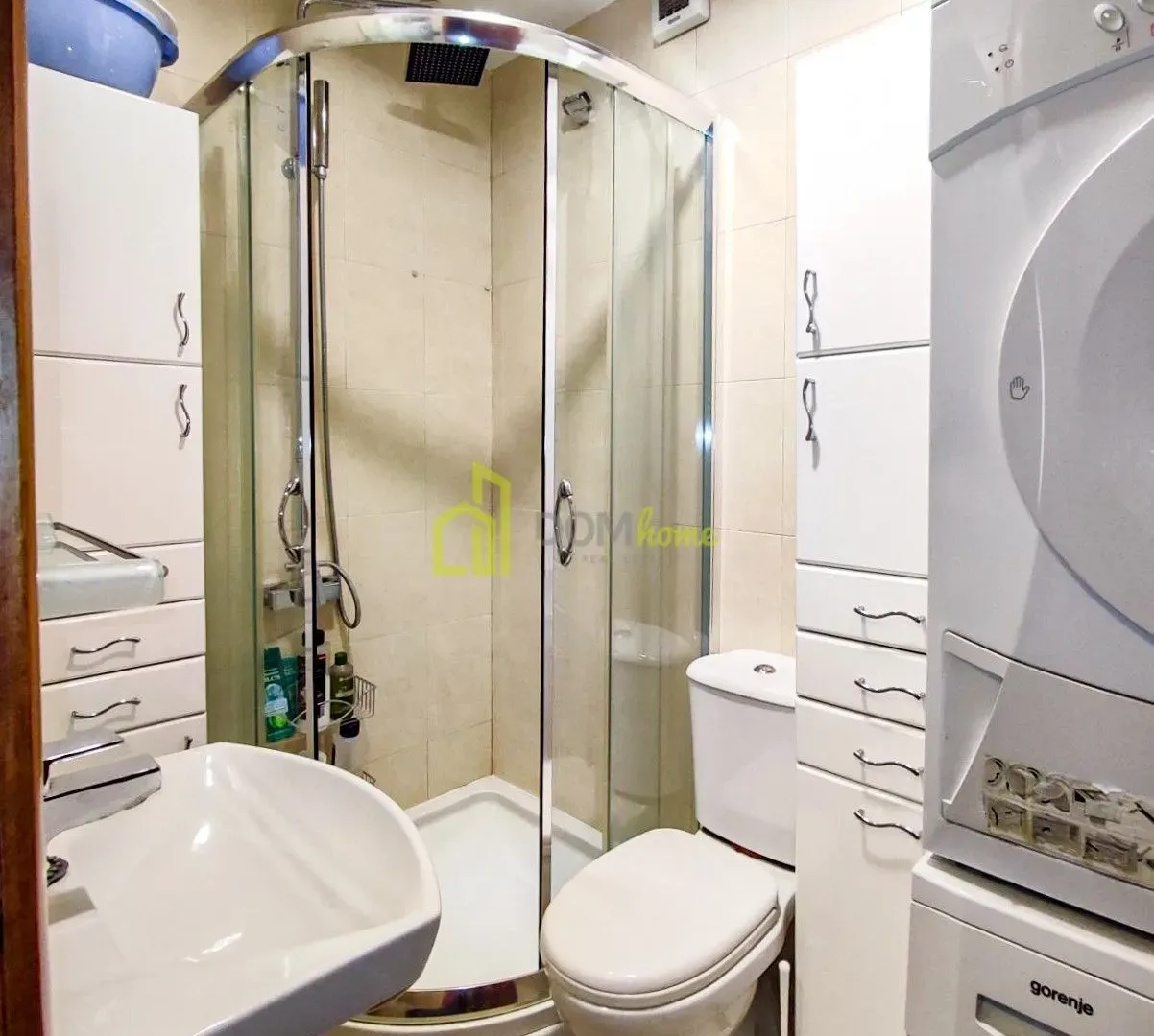 Prodaja, jednosoban stan, 70m², Centar, Podgorica