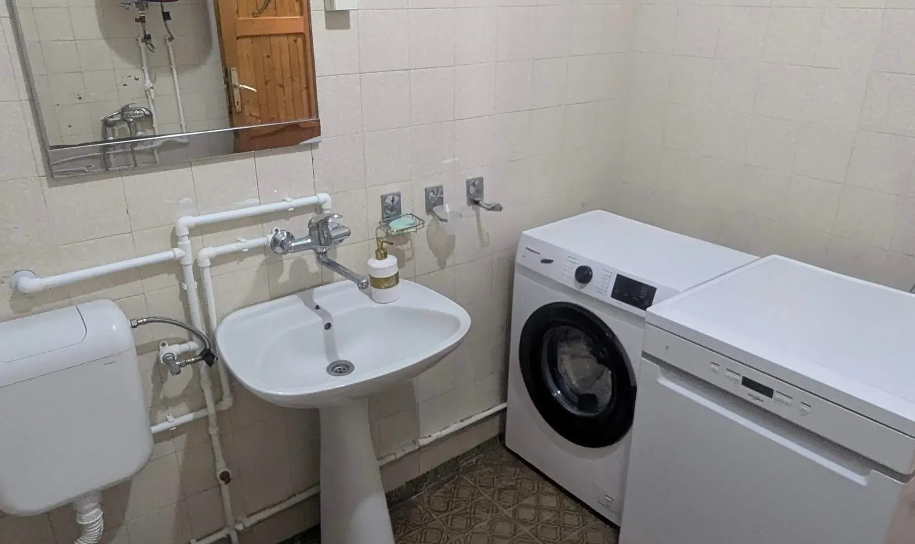 Prodaja, dvosoban stan, 68m², Centar, Žabljak