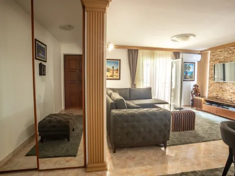 Prodaja, dvosoban stan, 72m², Budva, Crna Gora - image 4