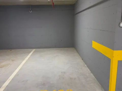 Rent, one bedroom apartment, 40m², Bečići, Budva - image 10