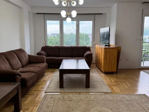 Rent, three bedroom apartment, 92m², City Kvart, Podgorica - image 1