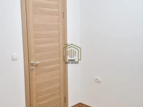 Prodaja, jednosoban stan, 41m², Stari Aerodrom, Podgorica - image 11