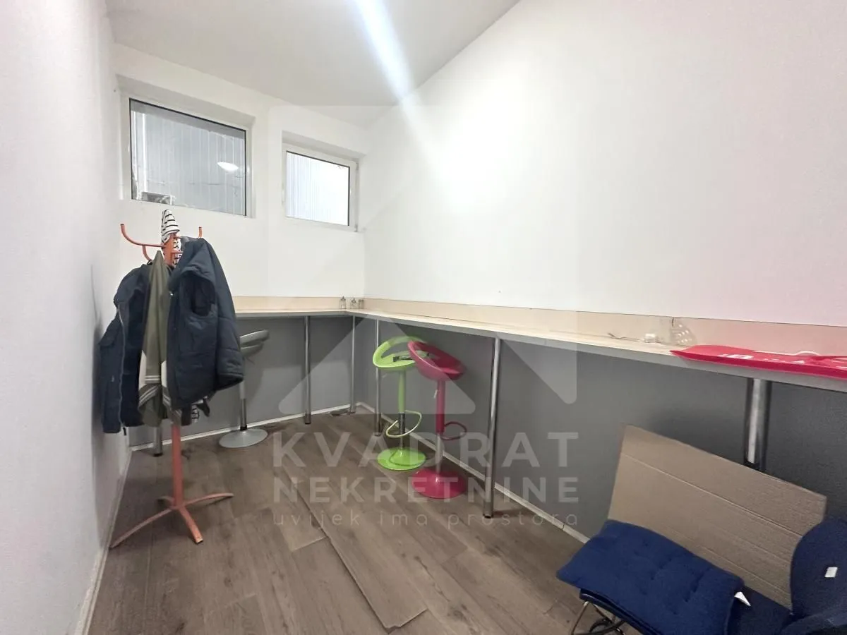 Rent, office space, 1850m², Zabjelo, Podgorica