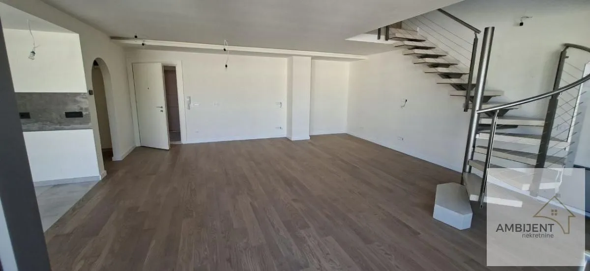Sale, three bedroom apartment, 133m², Autokomanda, Voždovac Sve Podlokacije