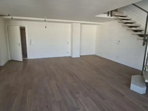 Prodaja, trosoban stan, 133m², Autokomanda, Voždovac Sve Podlokacije - image 3