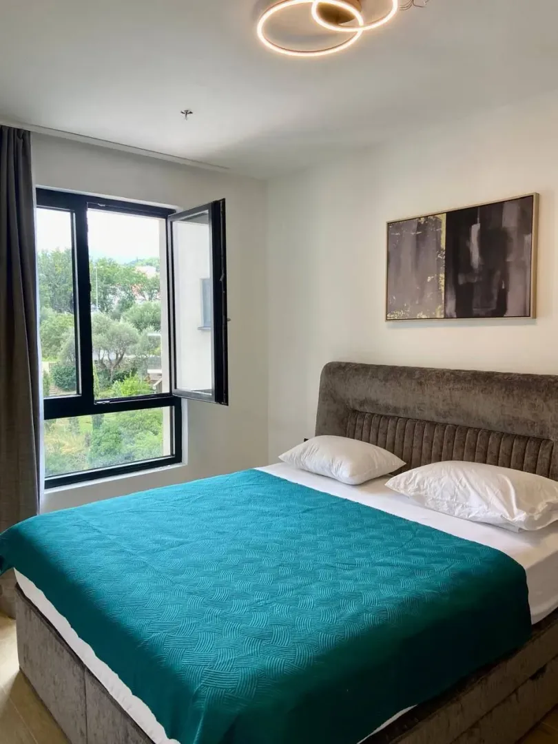 Rent, two bedroom apartment, 81m², Rafailovići, Budva