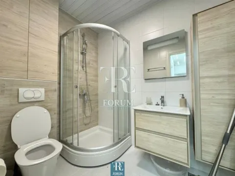 Izdavanje, dvosoban stan, 65m², City Kej, Podgorica - image 10