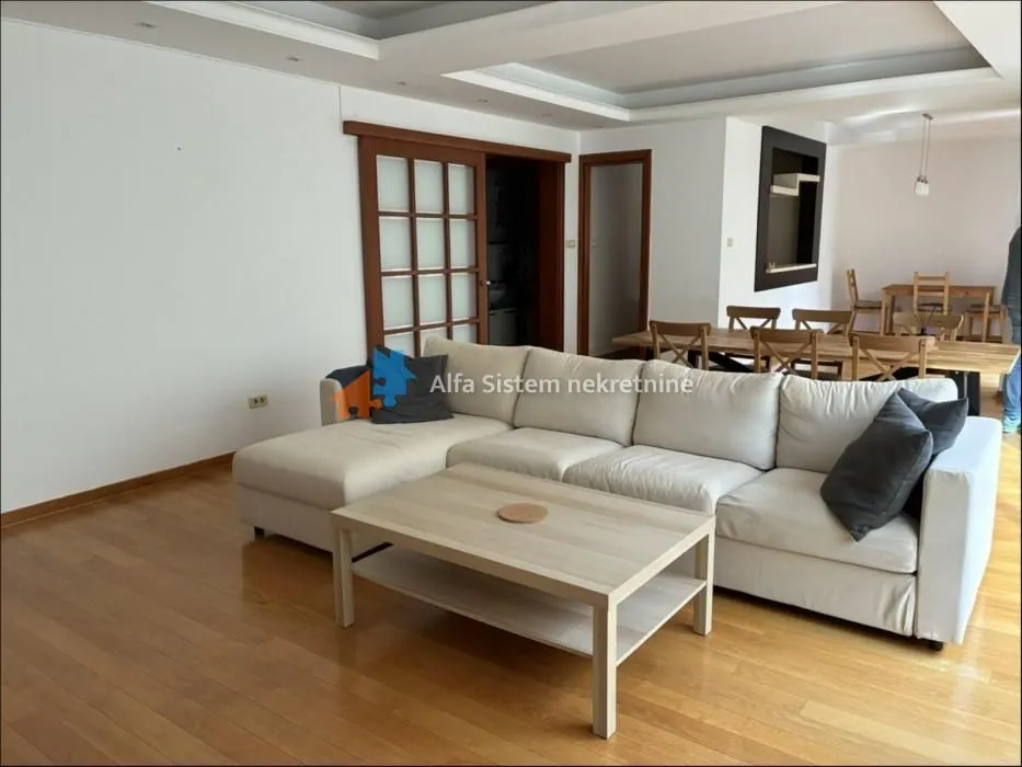 Rent, four bedroom apartment, 160m², Vračar Centar, Vračar Sve Podlokacije