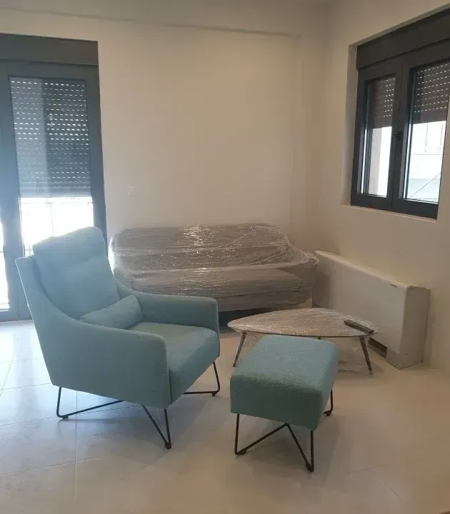 Izdavanje, stan, 40m², Tivat, Crna Gora