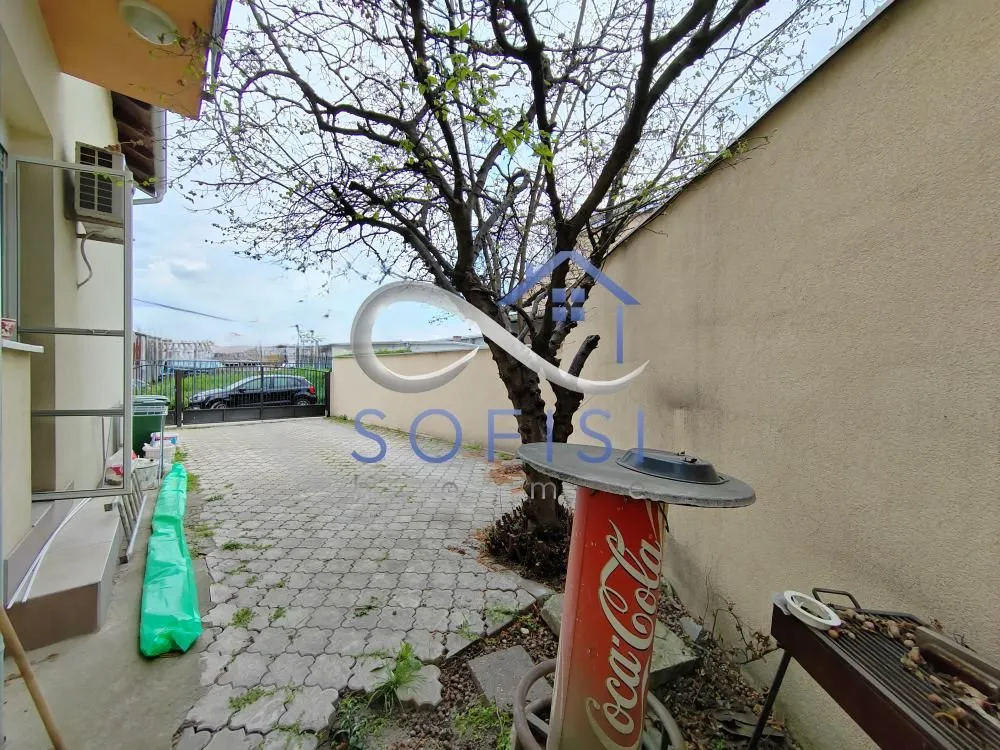 Prodaja, kuća, 189m², Salajka, Novi Sad Sve Podlokacije