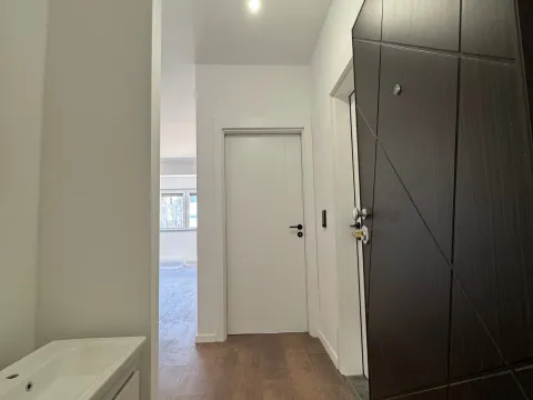 Sale, one bedroom apartment, 47m², Velika Plaža, Ulcinj - image 2