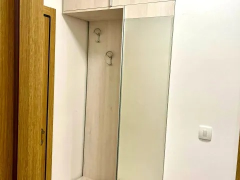 Izdavanje, jednosoban stan, 47m², City Kvart, Podgorica - image 8