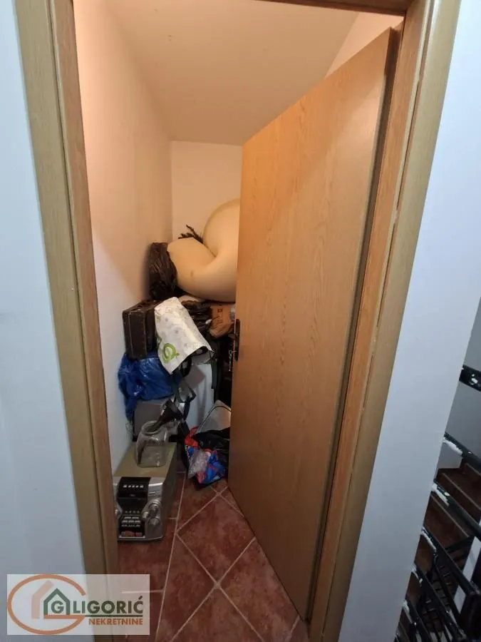 Prodaja, četvorosoban stan, 82m², Gornji Grad Margita, Pančevo