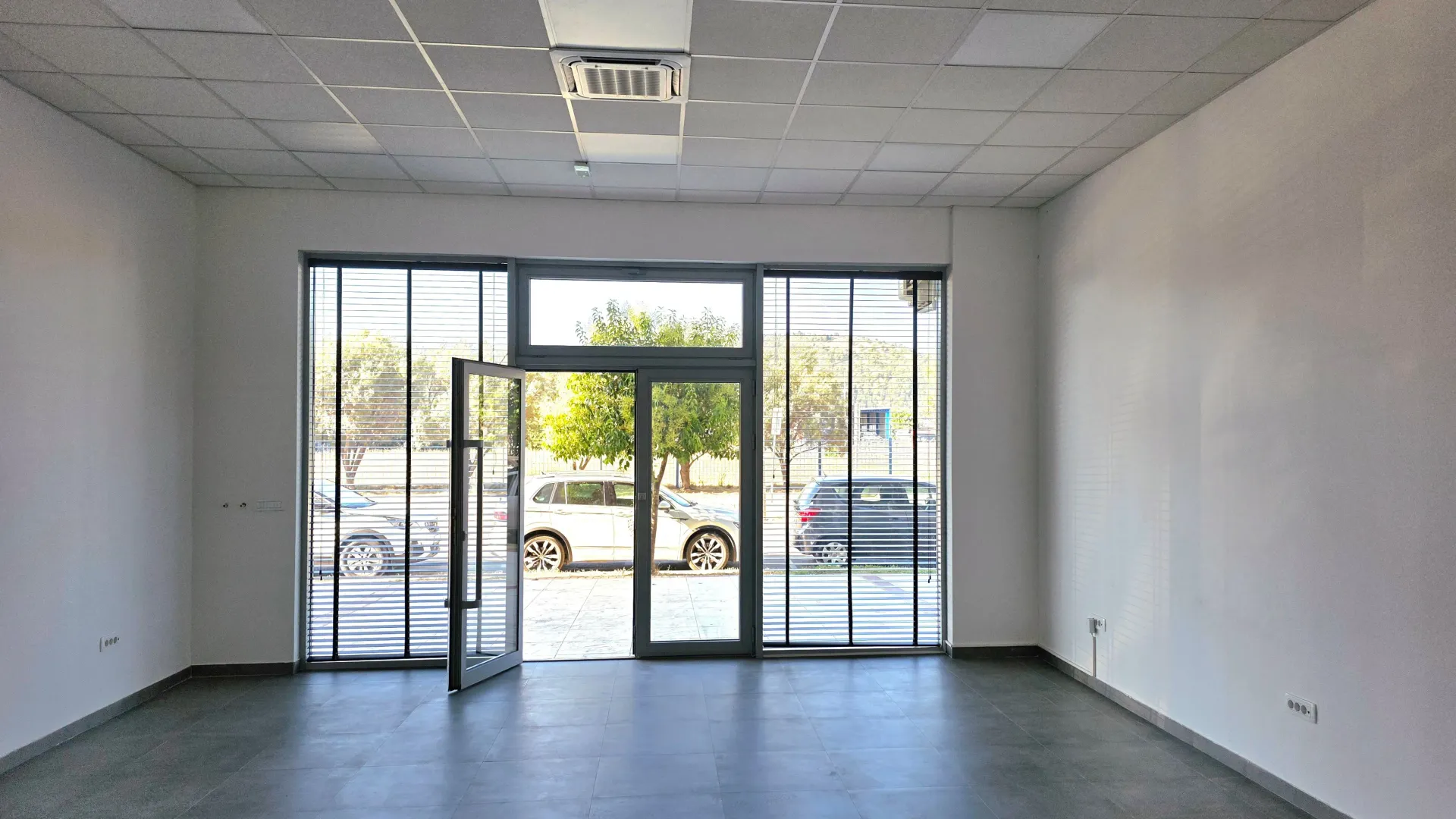 Rent, office space, 60m², Centar, Bar