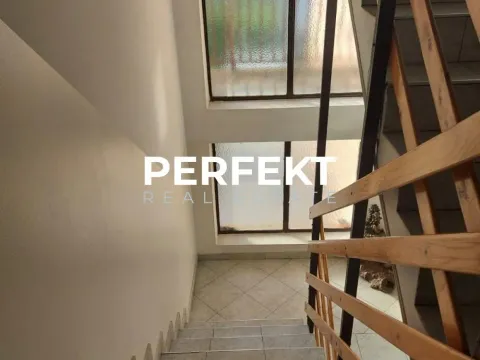 Sale, house, 404m², Strelište, Pančevo - image 13