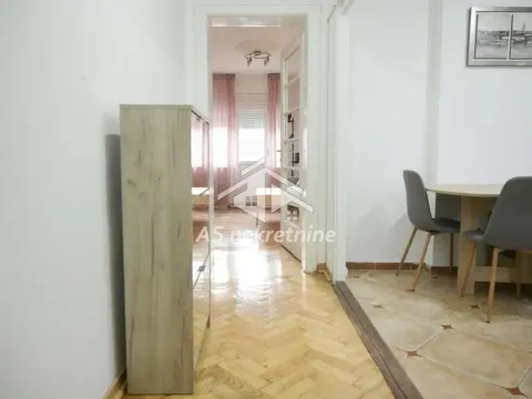 Izdavanje, dvosoban stan, 55m², Savski Venac, Beograd - image 4