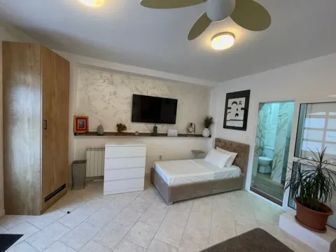 Rent, studio apartment, 35m², Stara Varoš, Podgorica - image 8