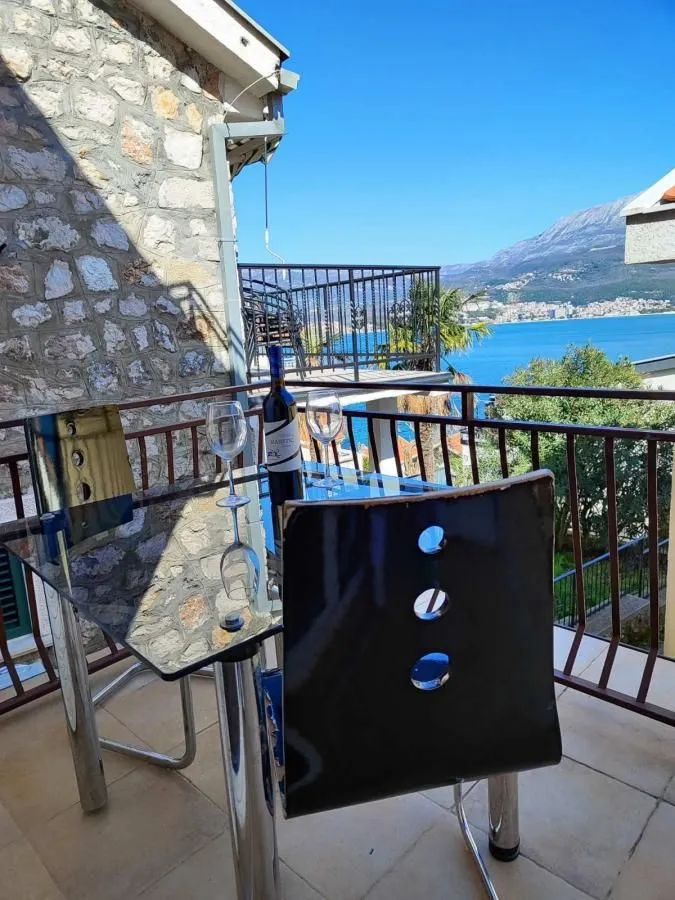Prodaja, jednosoban stan, 58m², Herceg Novi, Crna Gora