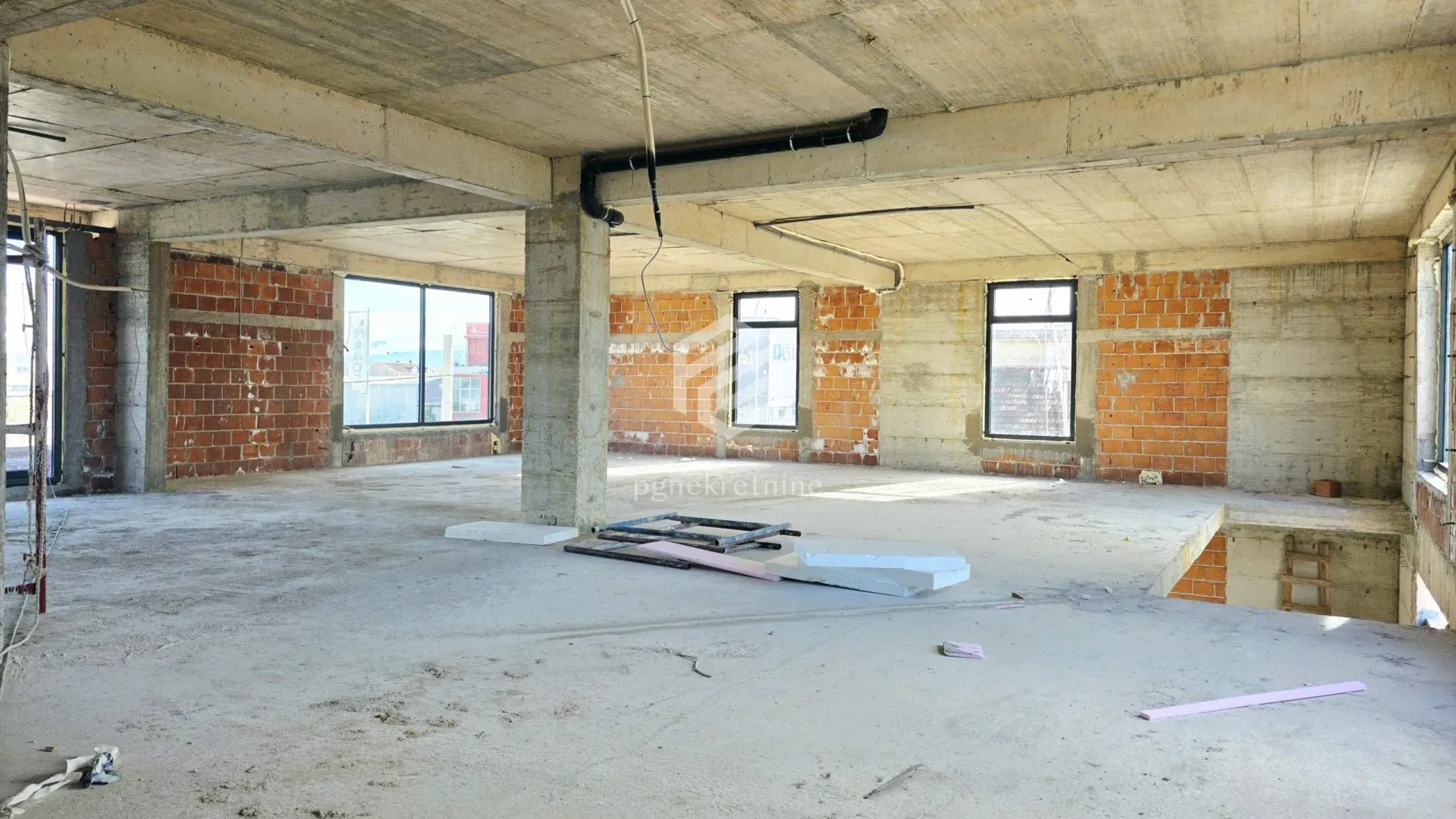 Rent, office space, 1100m², Donja Gorica, Podgorica