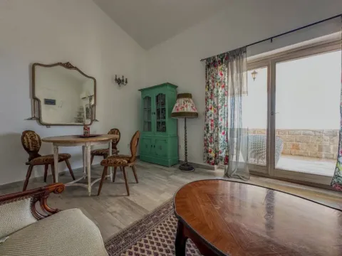 Prodaja, garsonjera, 49m², Reževići, Budva - image 3