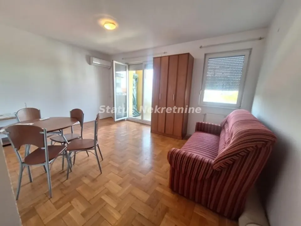 Rent, studio apartment, 32m², Grbavica, Novi Sad Sve Podlokacije