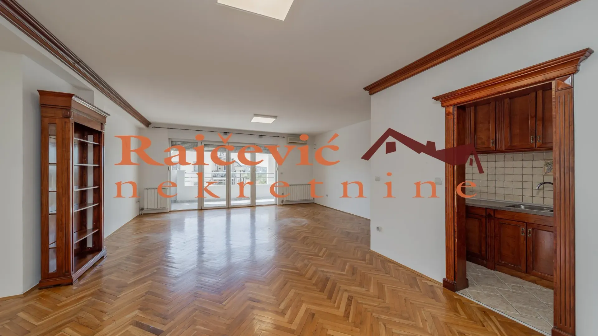 Prodaja, četvorosoban stan, 117m², Savski Venac, Beograd
