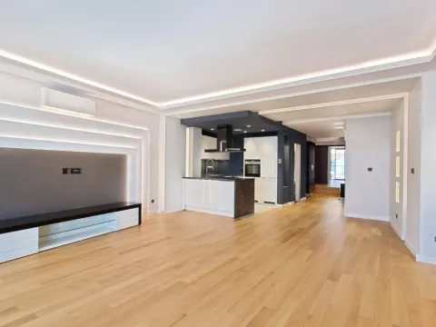 Sale, two bedroom apartment, 108m², Budva, Crna Gora - image 12