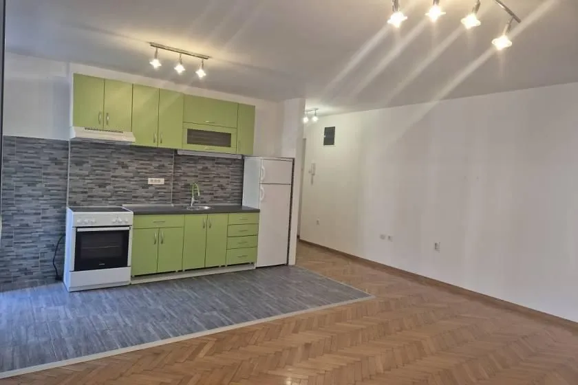 Sale, two bedroom apartment, 60m², Vukov Spomenik, Zvezdara Sve Podlokacije