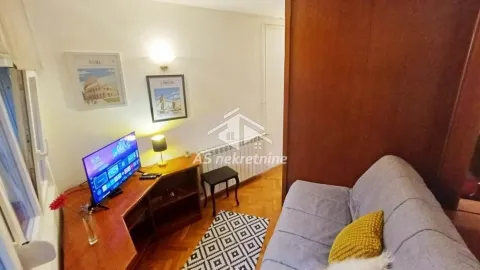 Rent, one bedroom apartment, 30m², Stari Grad, Beograd - image 2