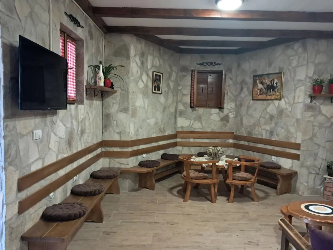 Sale, office space, 300m², Danilovgrad, Crna Gora