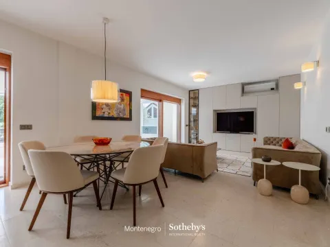 Prodaja, kuća, 261m², Rijeka Reževići, Budva - image 11