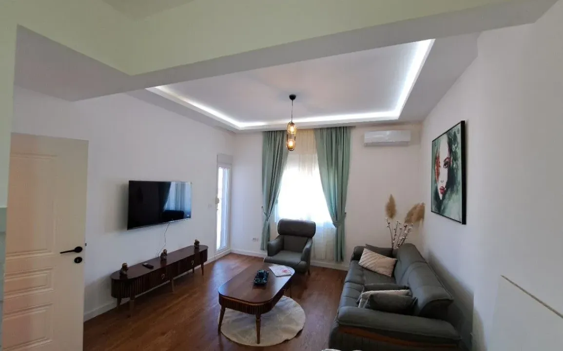 Izdavanje, jednosoban stan, 45m², Zabjelo, Podgorica