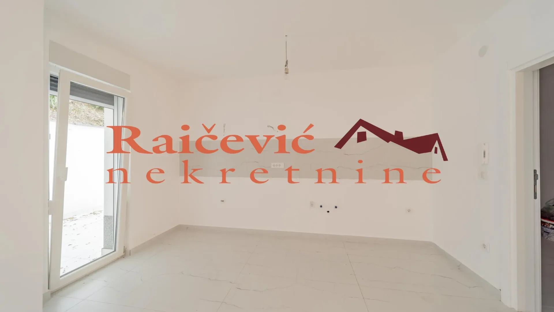 Prodaja, trosoban stan, 95m², Grocka, Beograd