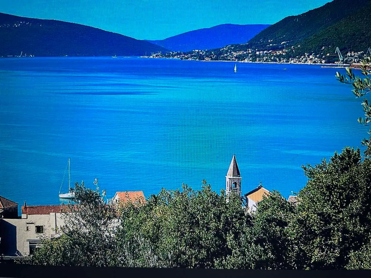 Prodaja, plac, 255m², Tivat, Crna Gora