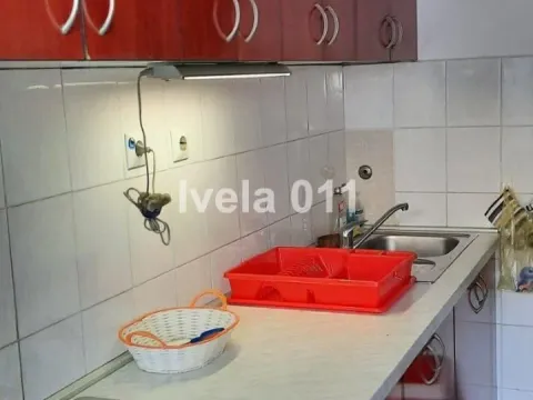 Sale, two bedroom apartment, 50m², Kalenić Pijaca, Vračar Sve Podlokacije - image 14