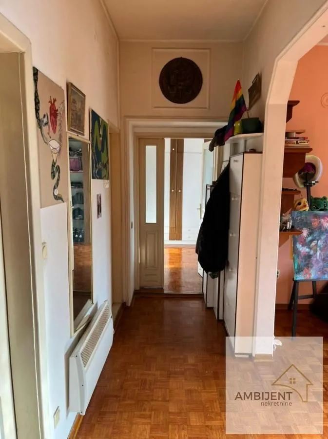 Prodaja, trosoban stan, 57m², Stari Grad, Beograd